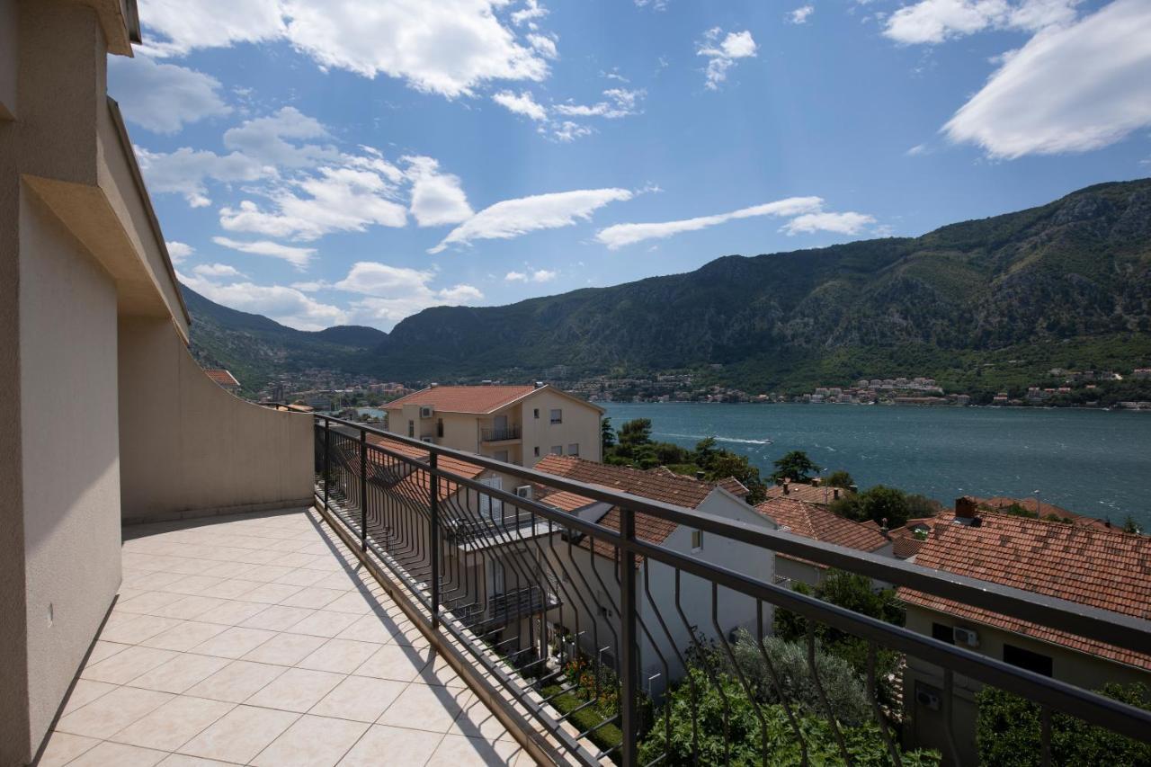 Point Of View Apartamento Kotor Exterior foto