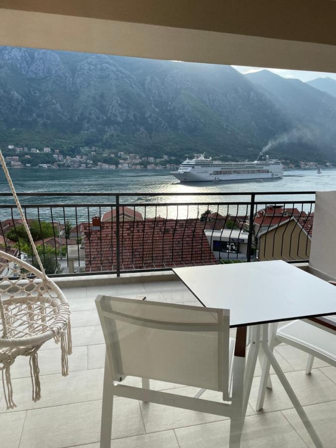 Point Of View Apartamento Kotor Exterior foto