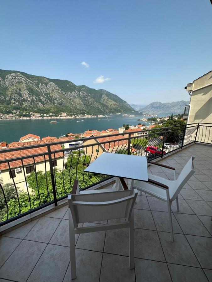 Point Of View Apartamento Kotor Exterior foto