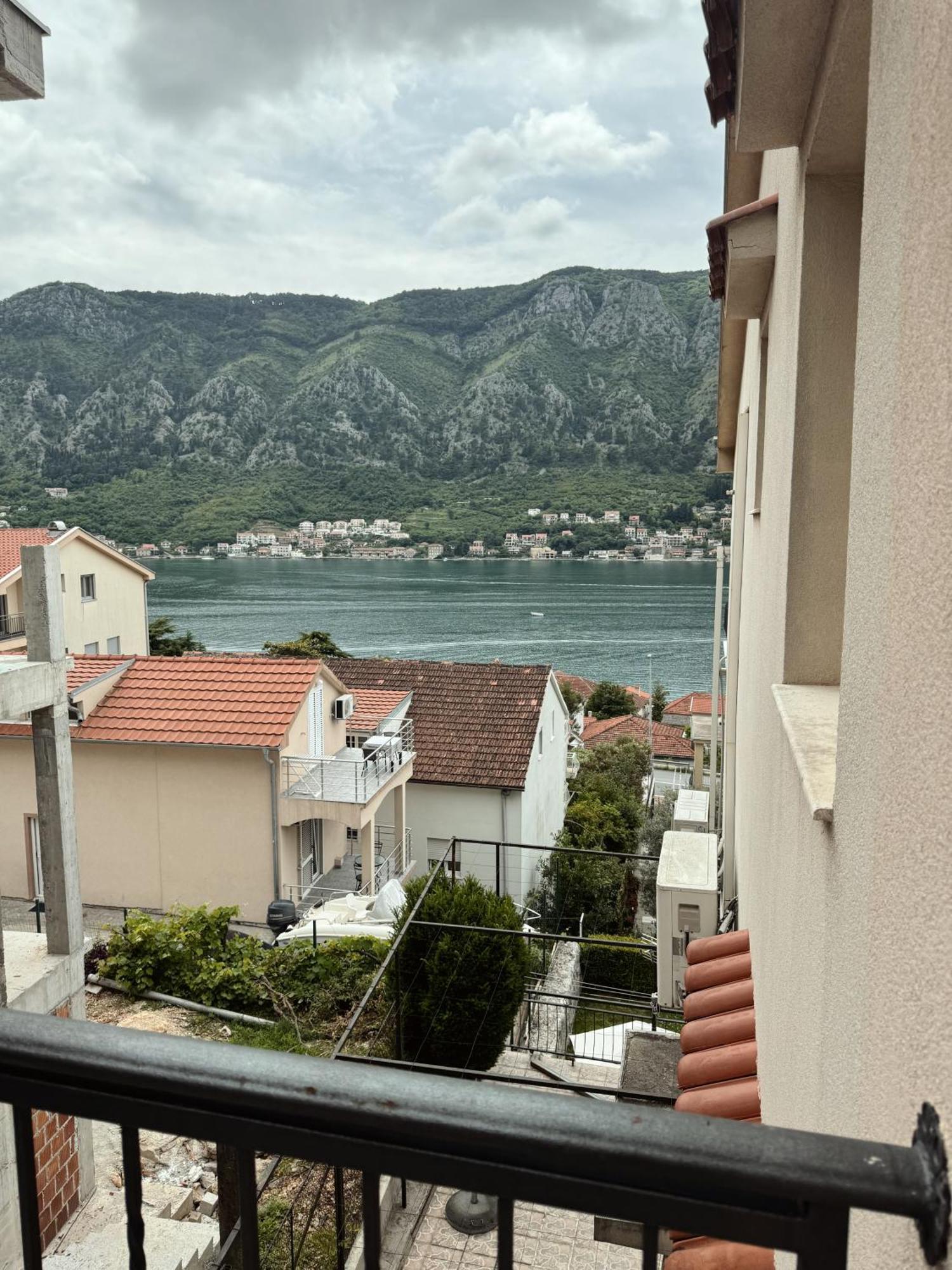 Point Of View Apartamento Kotor Exterior foto