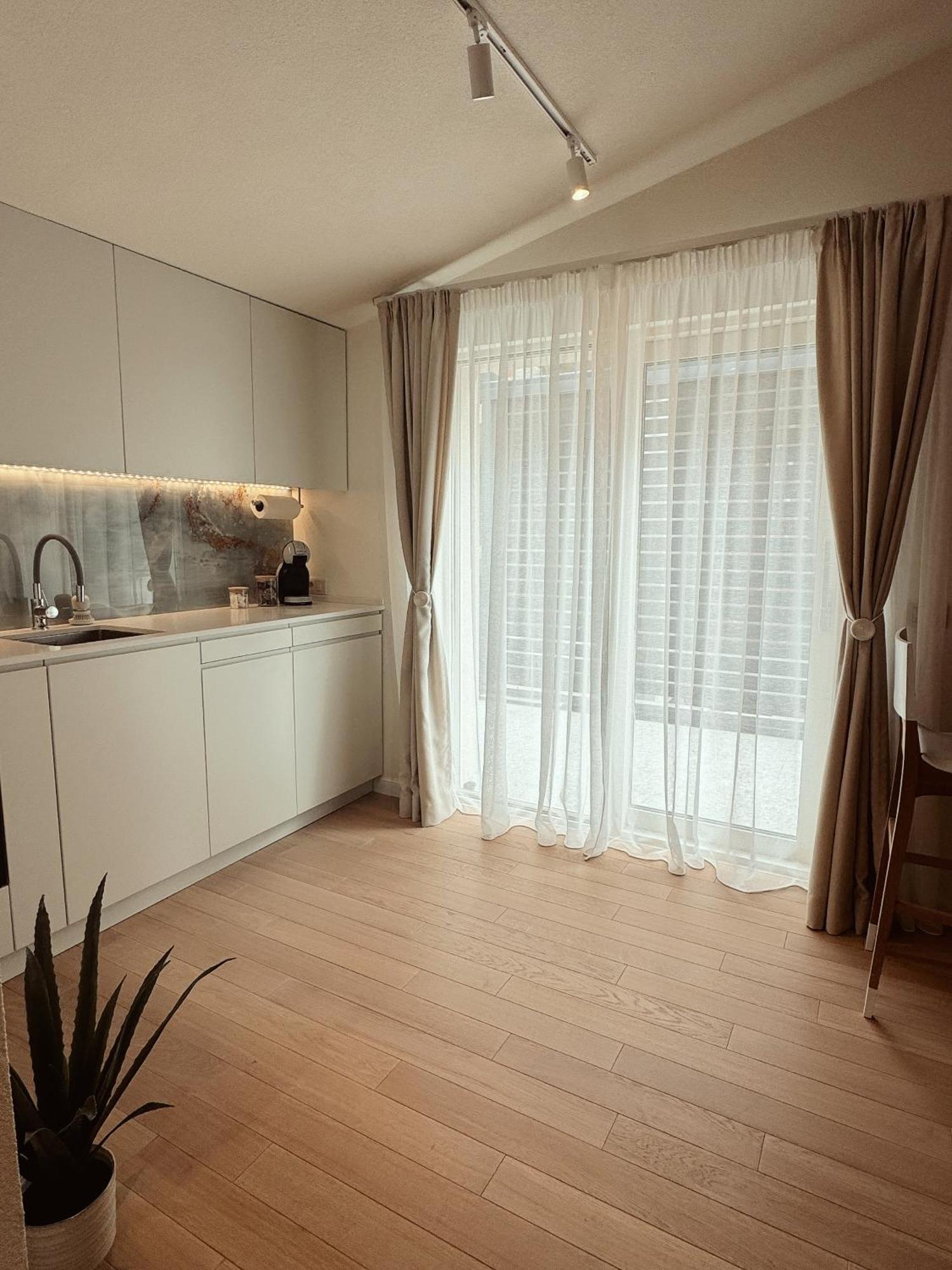 Point Of View Apartamento Kotor Exterior foto